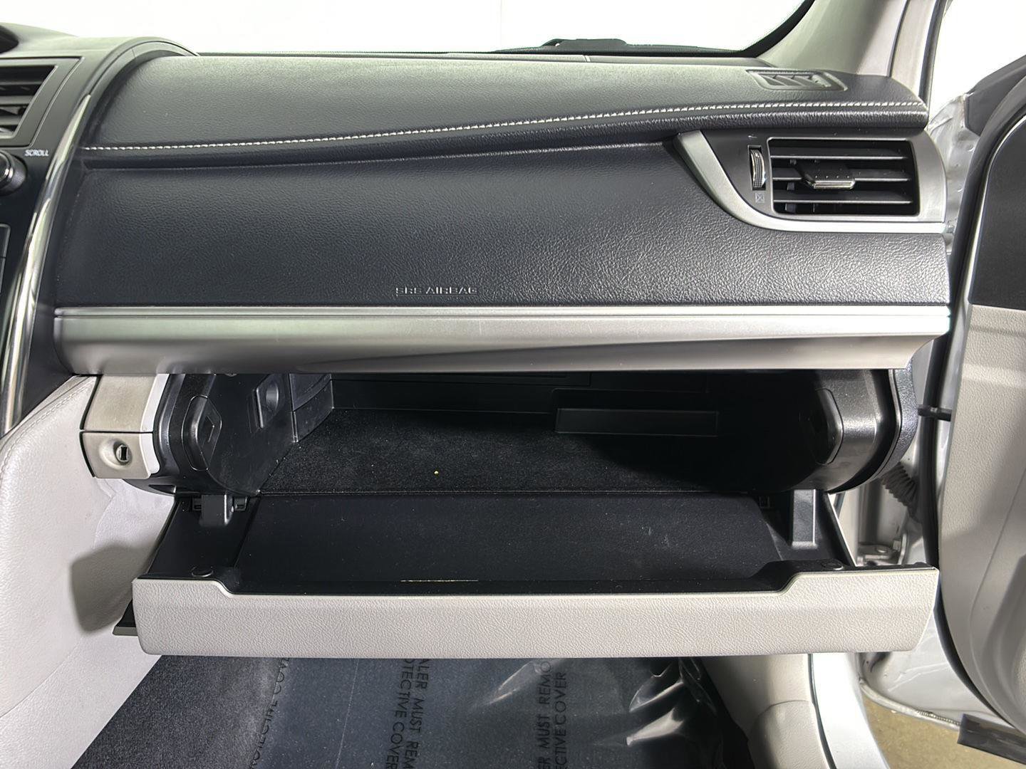 Used 2014 Toyota Camry LE FWD image 25