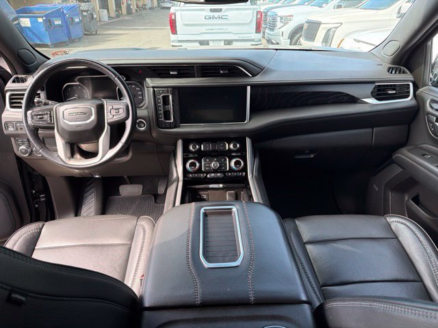 Used 2021 GMC Yukon XL Denali AWD/4WD image 10