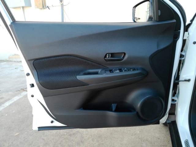 Used 2024 Nissan Kicks S image 11