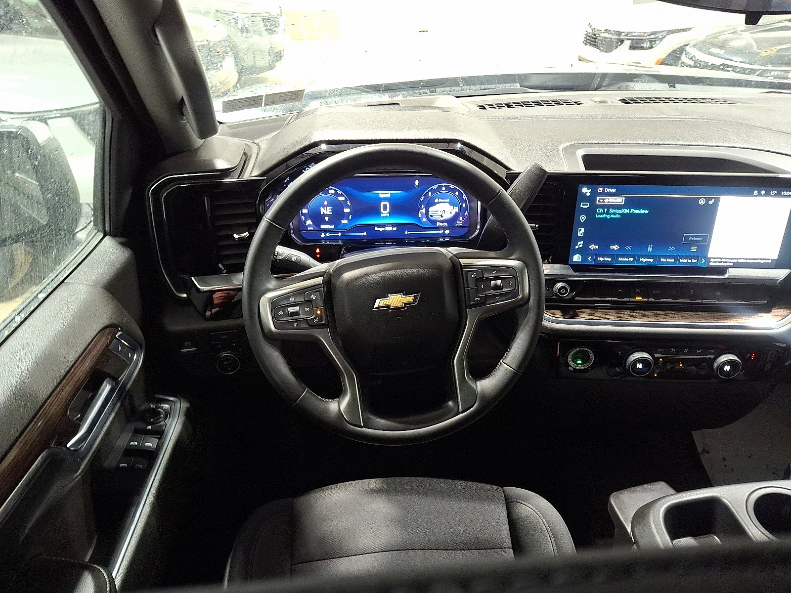 Used 2024 Chevrolet Silverado 1500 LT image 11
