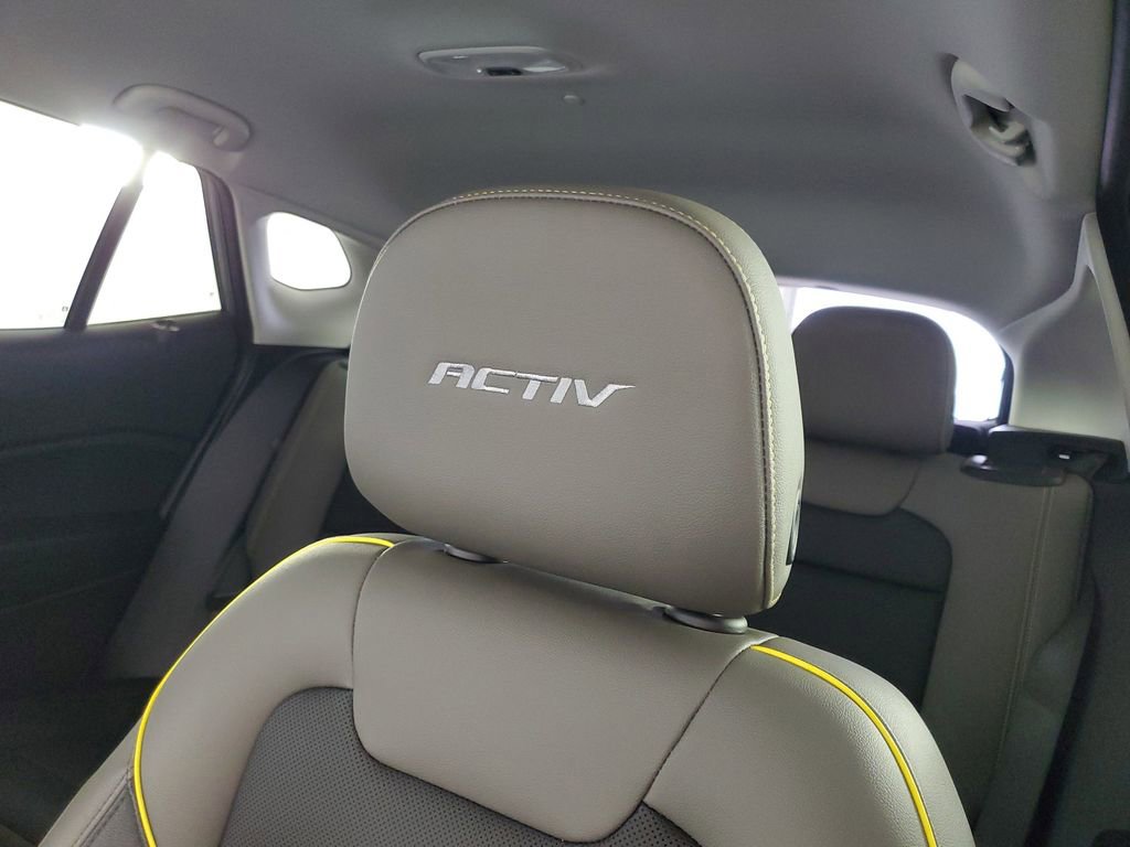 Used 2026 Chevrolet Trax ACTIV image 30