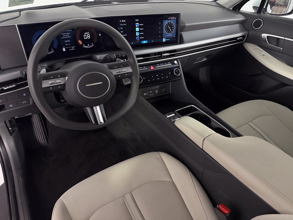Used 2025 Hyundai Sonata SEL FWD image 11