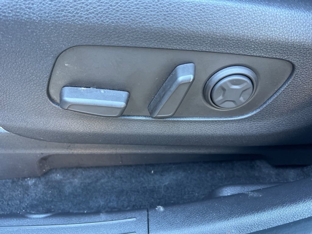 Certified 2025 Kia Carnival EX image 50