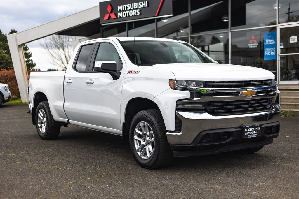 Used 2019 Chevrolet Silverado 1500 LT w/ True North Edition AWD/4WD image 8