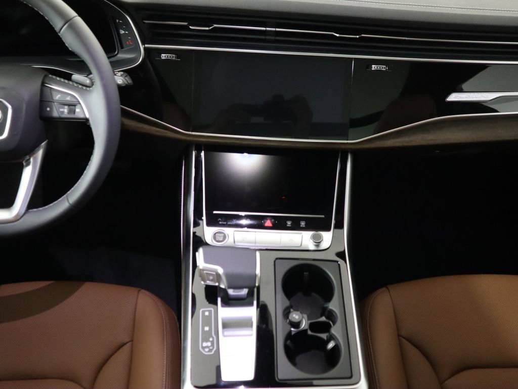 Used 2026 Audi Q7 3.0T Premium Plus w/ Premium Plus Package image 16