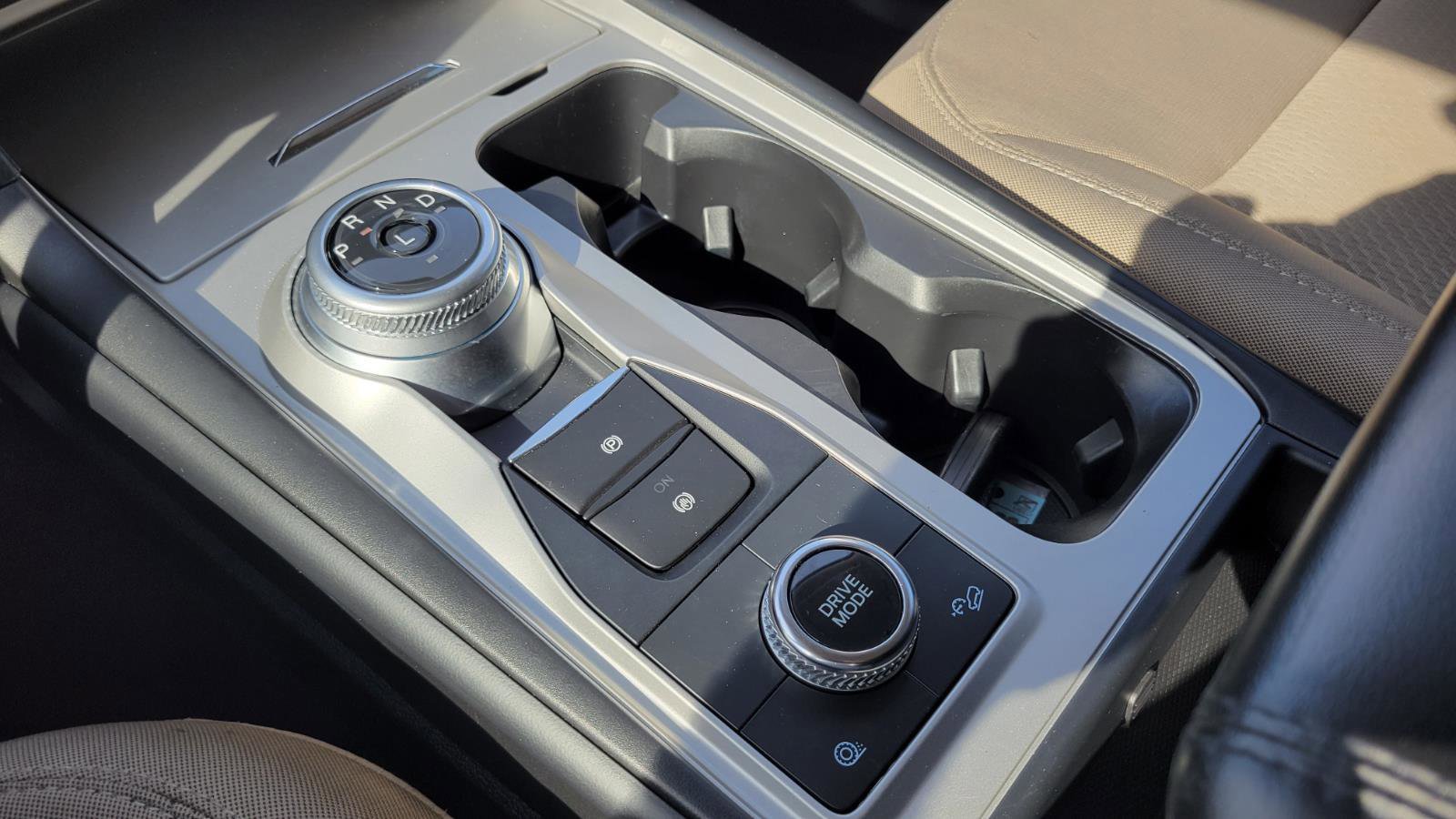 Used 2022 Ford Explorer 4WD image 26