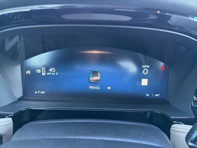 New 2026 Lincoln Corsair Premiere image 10