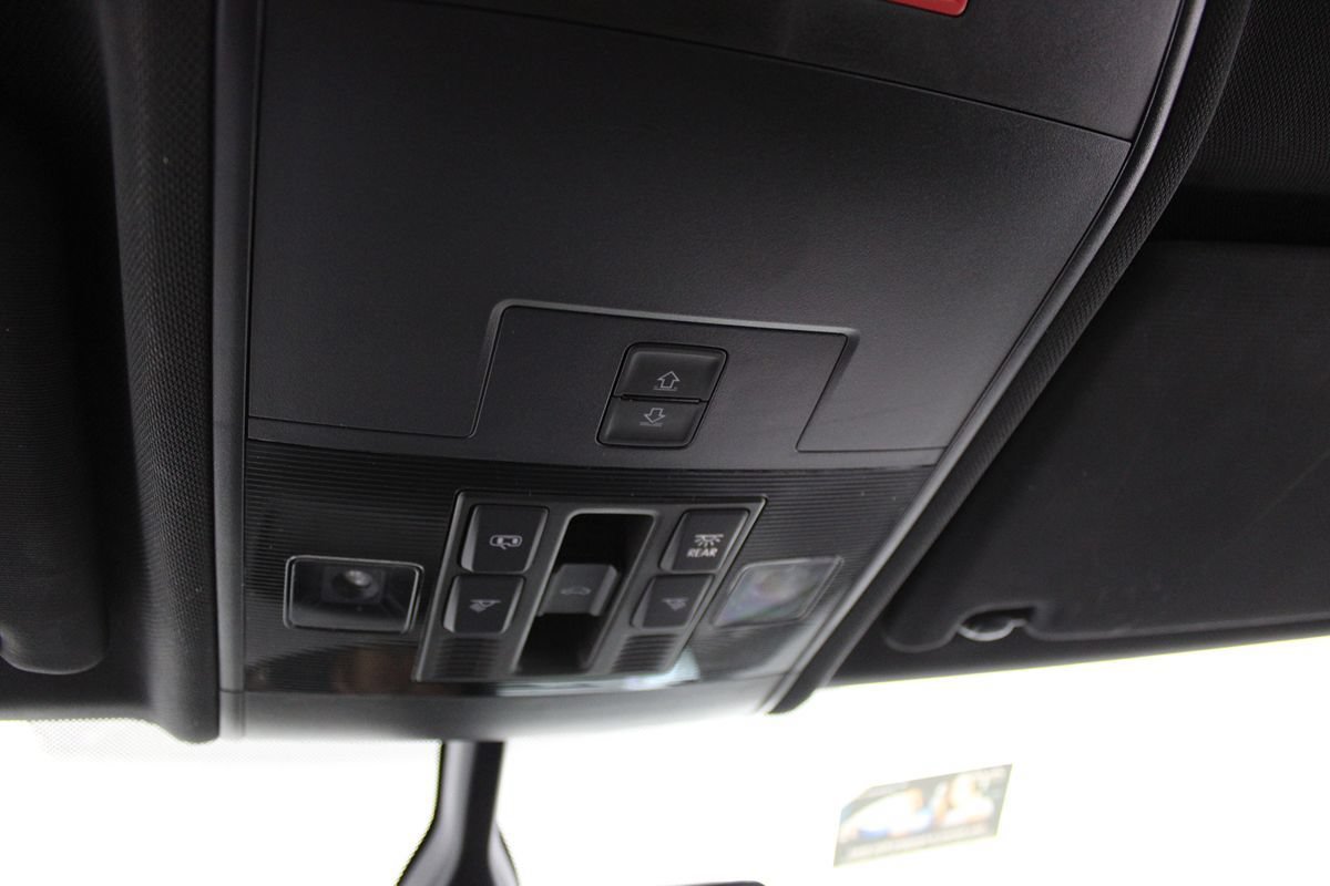 Used 2021 Volkswagen Atlas Cross Sport SE w/ Panoramic Sunroof Package AWD/4WD image 34
