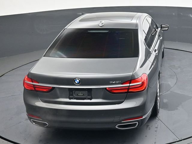 Used 2018 BMW 740i image 22