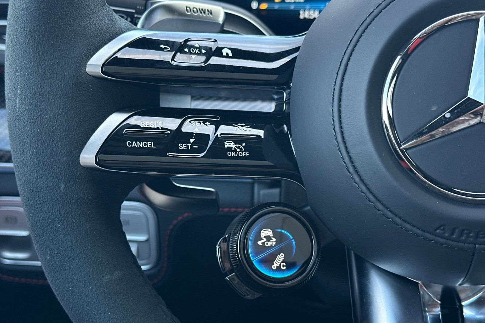 New 2025 Mercedes-Benz GLE 53 AMG 4MATIC image 30