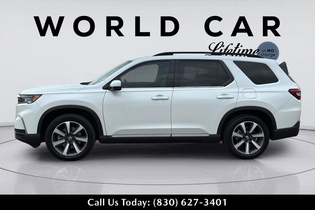 Used 2023 Honda Pilot Touring image 14
