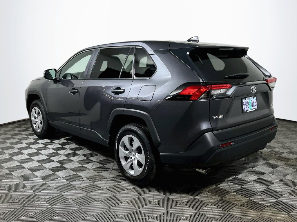 Certified 2025 Toyota RAV4 LE AWD/4WD image 5