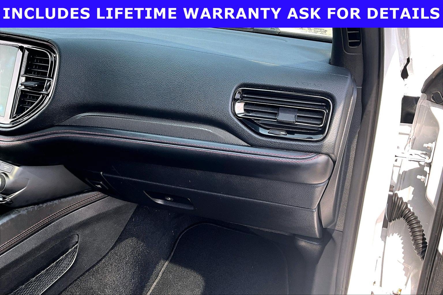 Used 2021 Dodge Durango R/T w/ Blacktop Package AWD/4WD image 13
