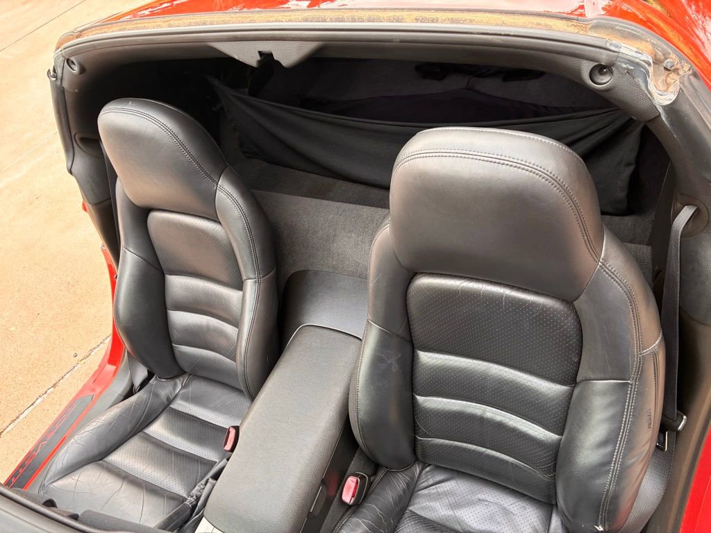 Used 2005 Chevrolet Corvette Coupe w/ Preferred Equipment Group RWD image 16