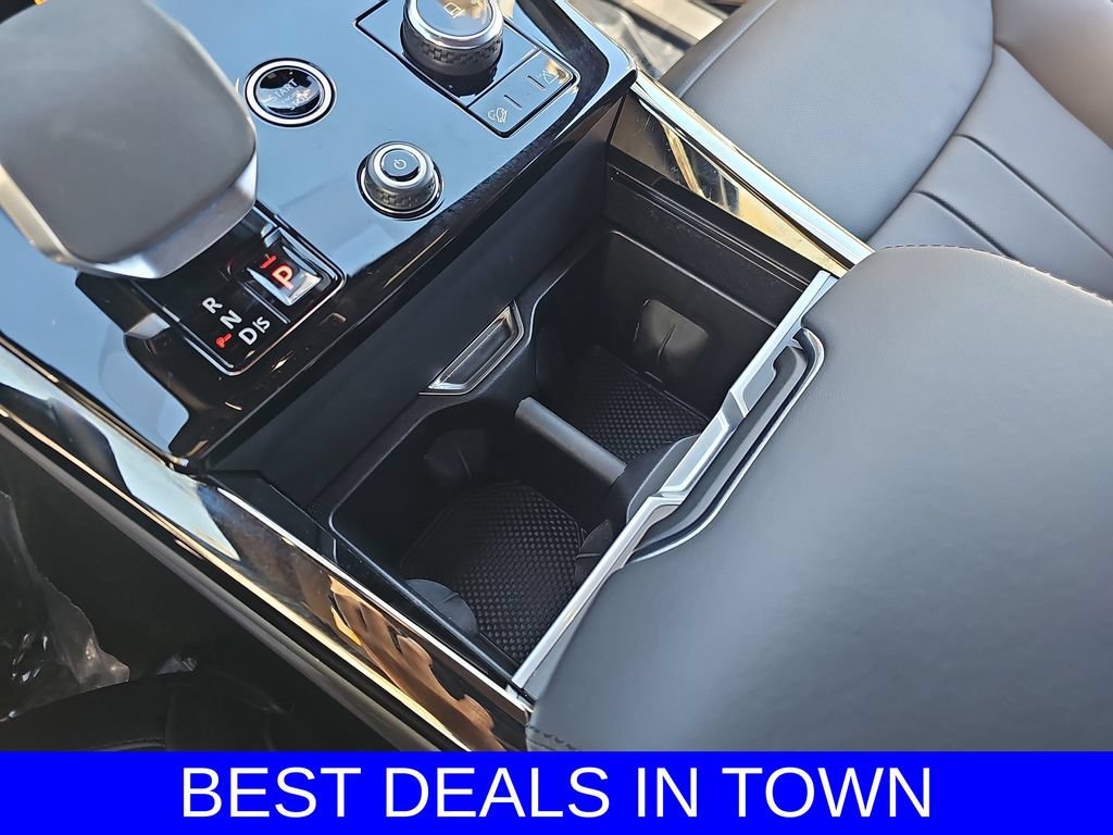 Used 2023 Land Rover Range Rover Sport SE AWD/4WD image 24