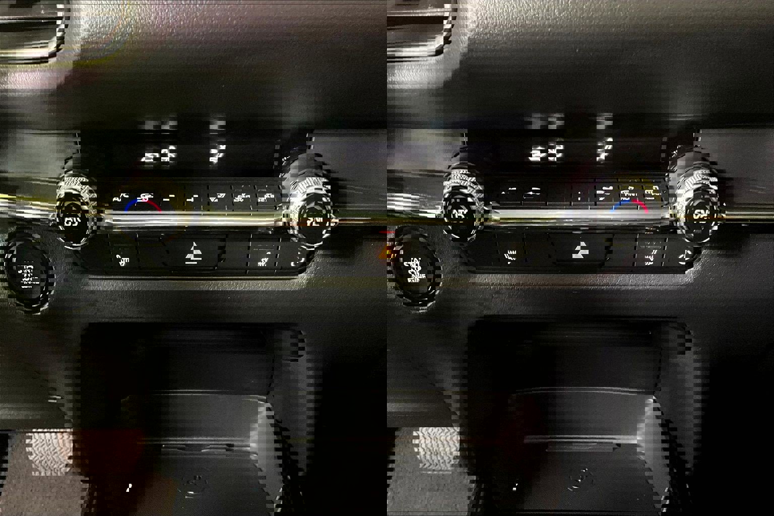 Used 2024 MAZDA CX-30 AWD 2.5 S w/ Premium Package image 15