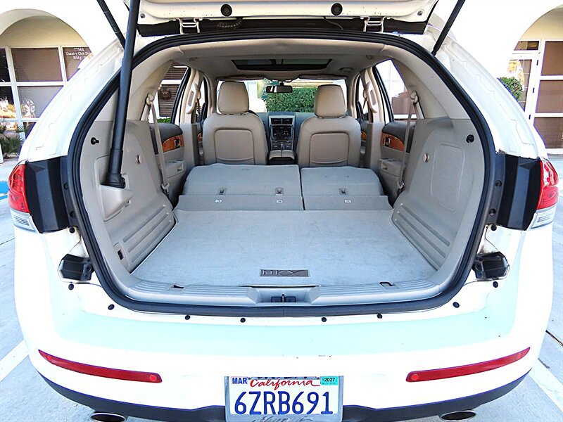 Used 2013 Lincoln MKX FWD image 30