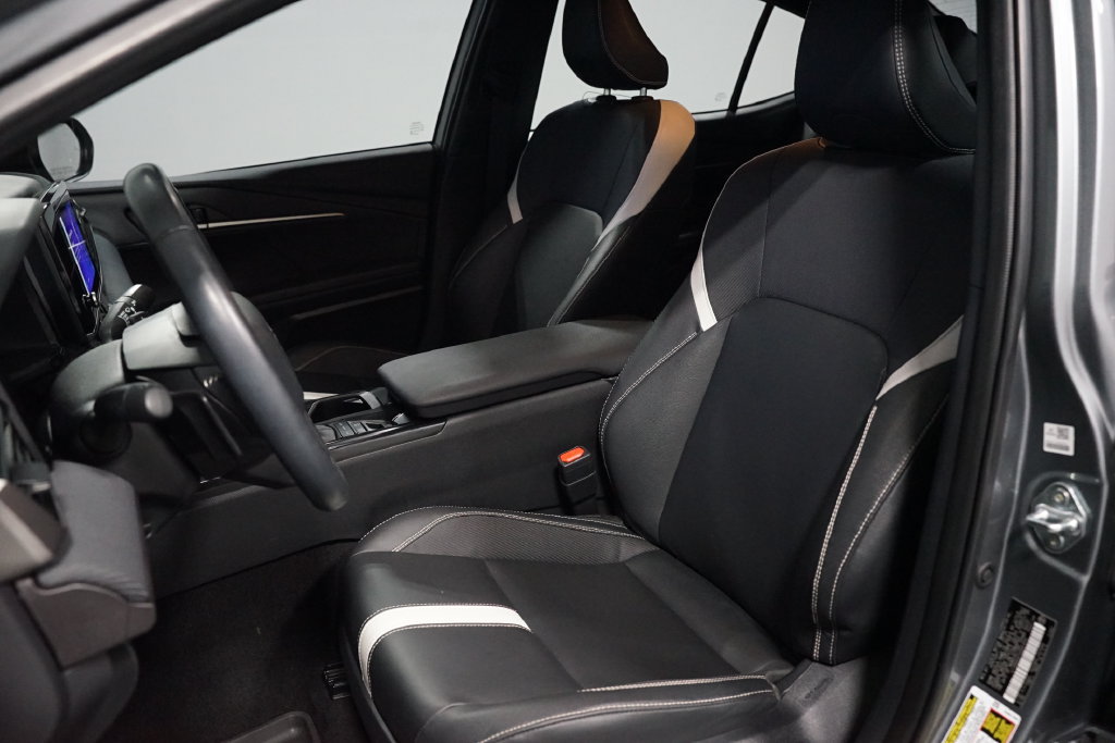 Certified 2025 Toyota Camry SE FWD image 27