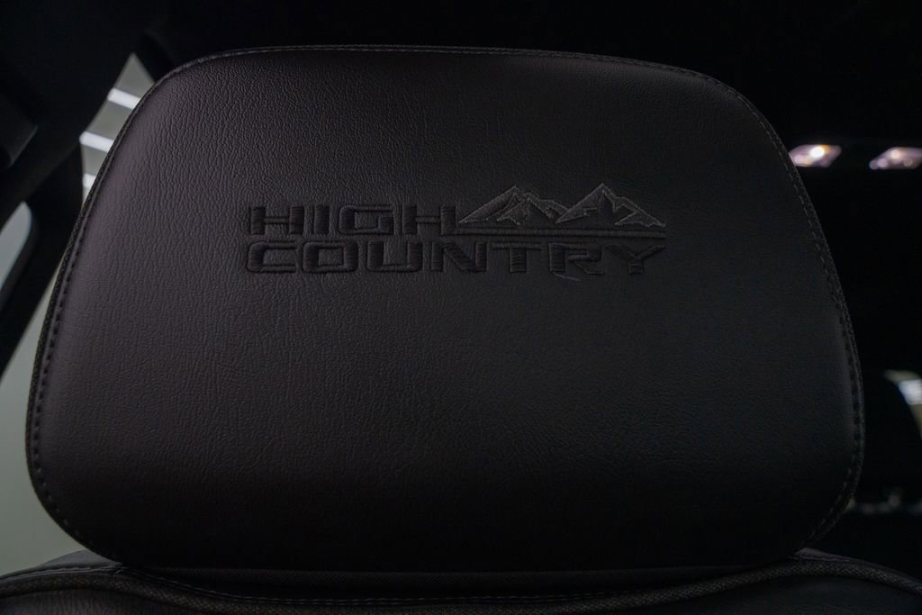 Used 2023 Chevrolet Silverado 2500 High Country w/ Technology Package image 15