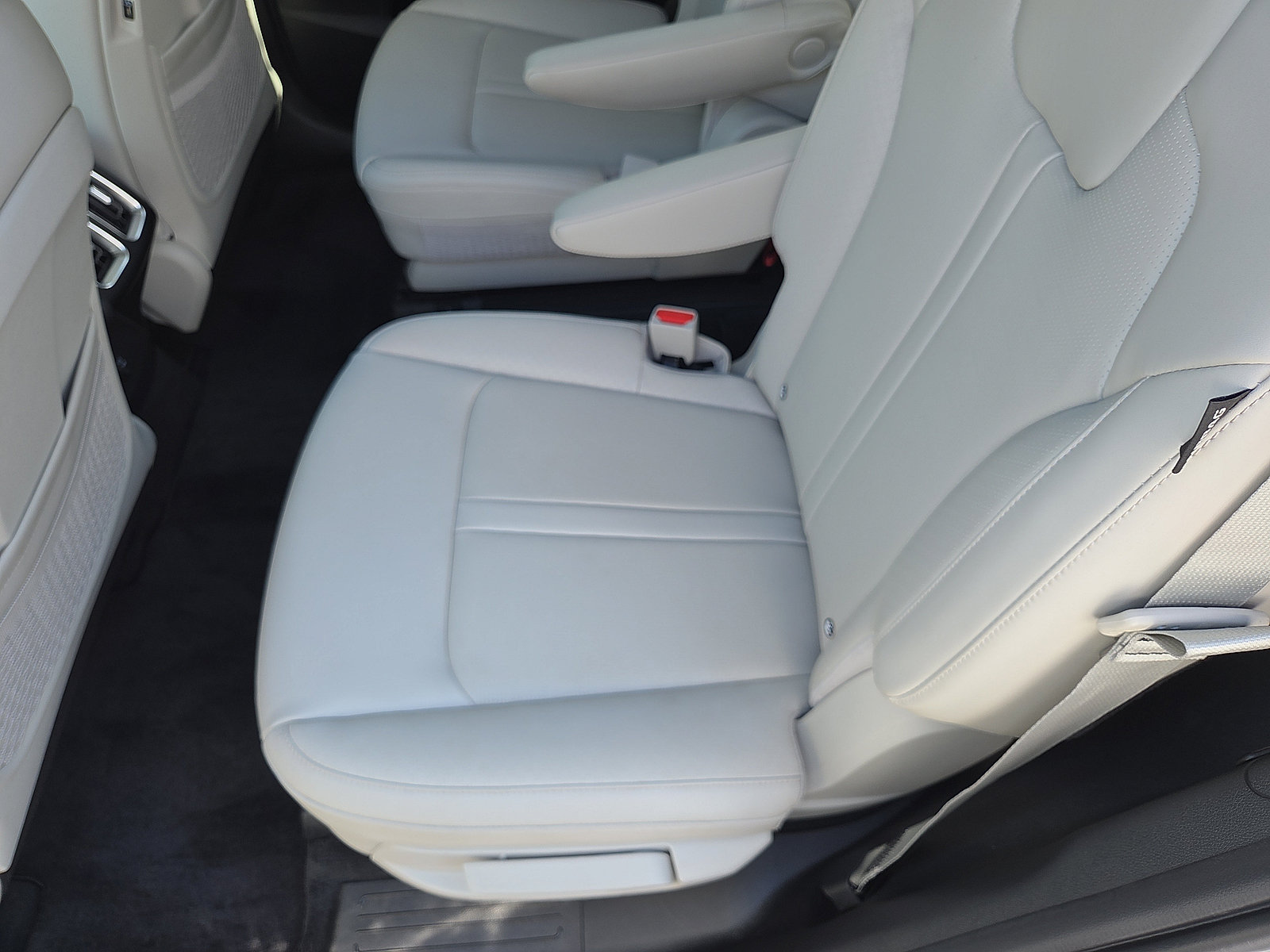 Used 2024 Kia Sorento X-Line EX AWD/4WD image 24