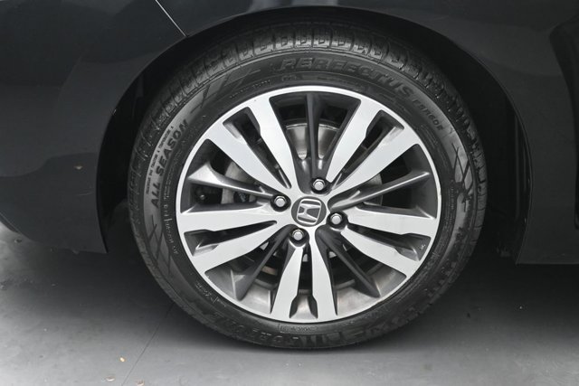 Used 2015 Honda Fit EX image 35