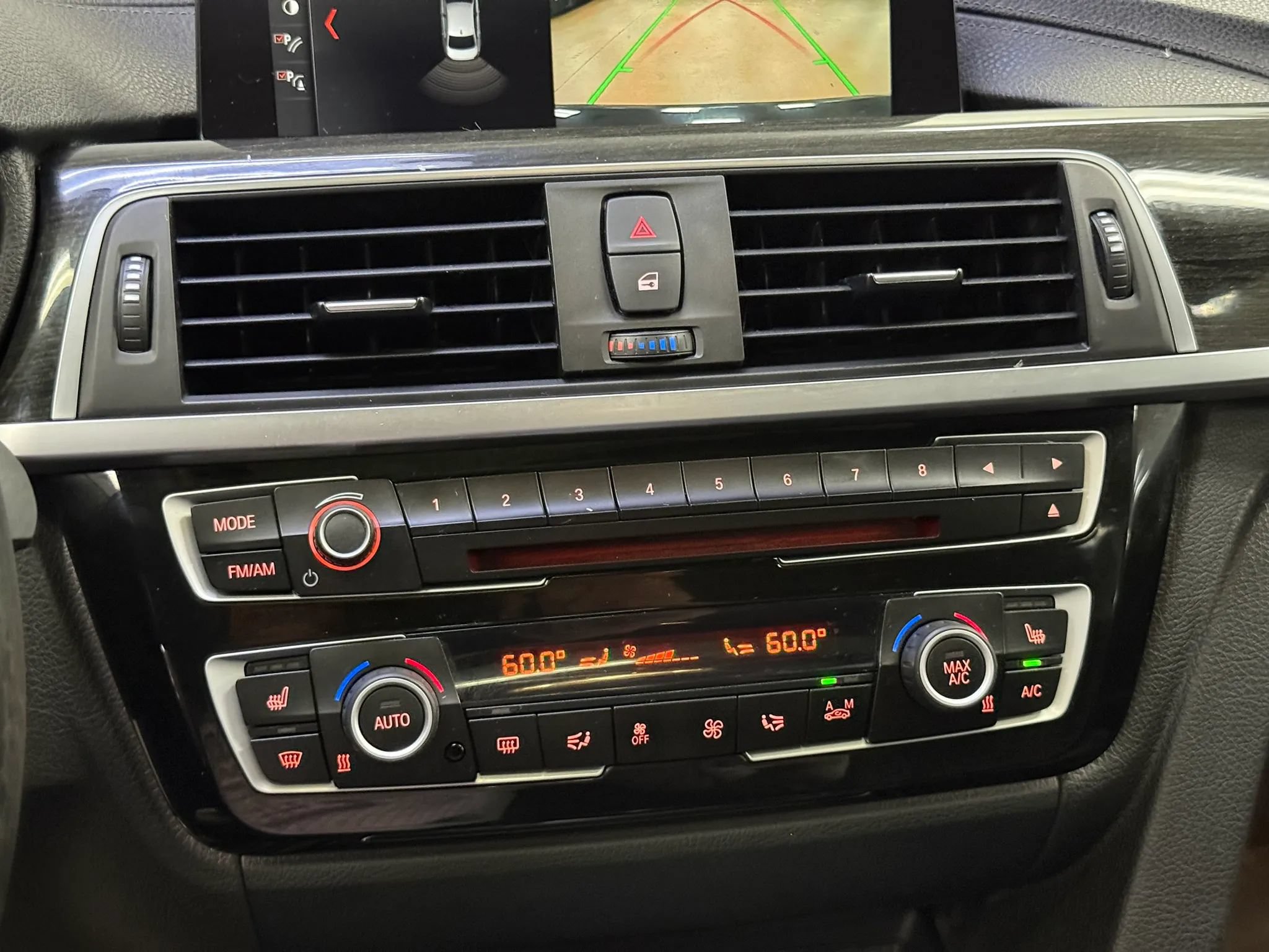 Used 2018 BMW 328d Sedan RWD image 28