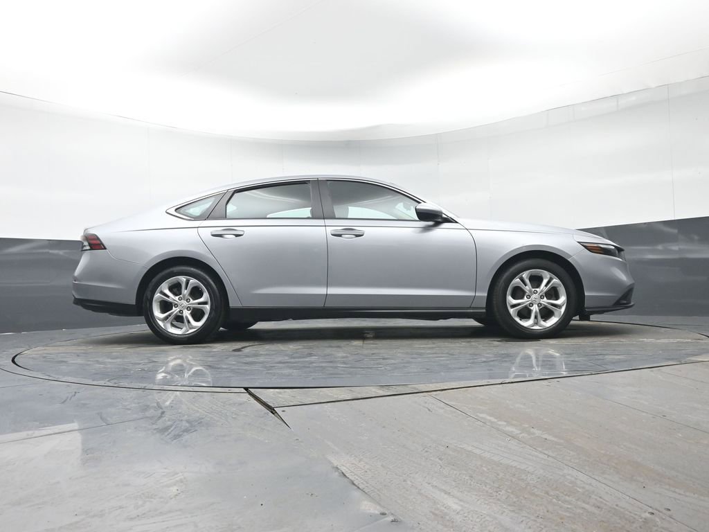 Certified 2023 Honda Accord LX image 30