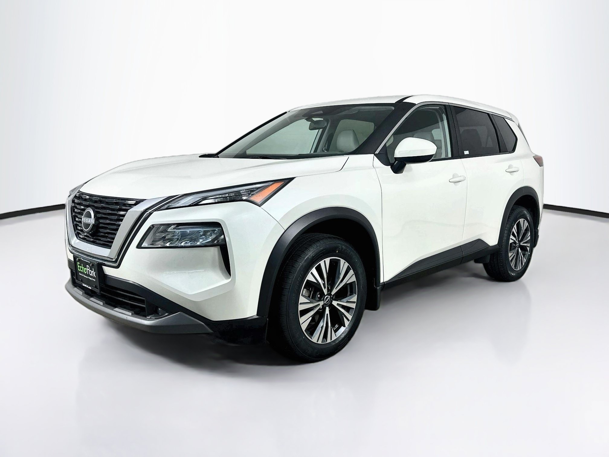 Used 2023 Nissan Rogue SV AWD/4WD image 3