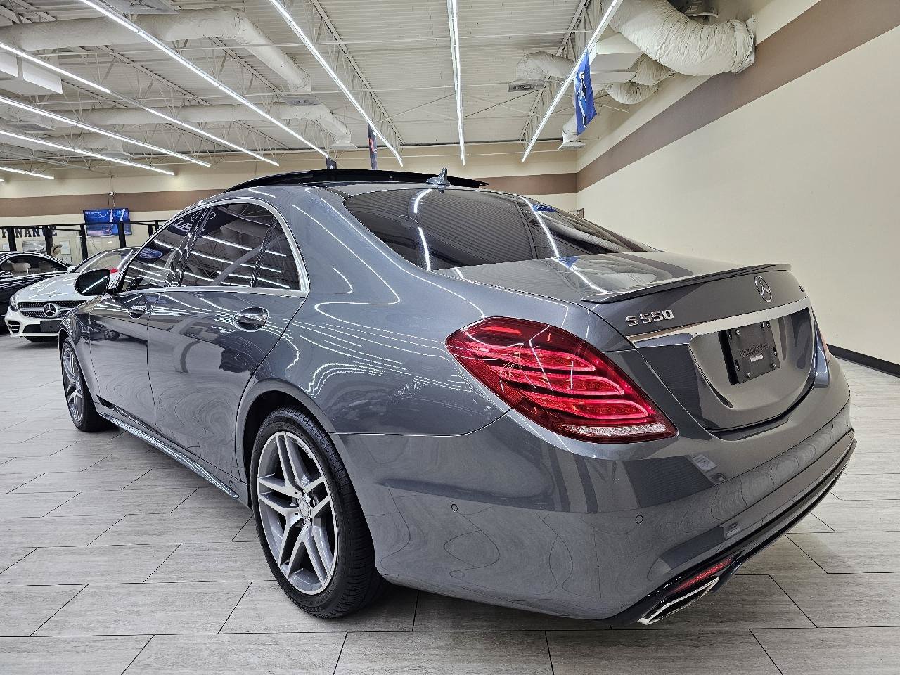 Used 2017 Mercedes-Benz S 550 4MATIC Sedan image 8