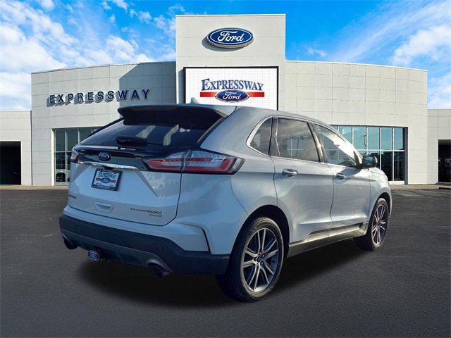 Used 2019 Ford Edge Titanium w/ Cold Weather Package image 6