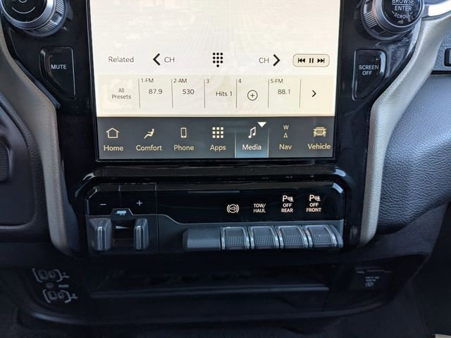 Used 2024 RAM 2500 Laramie AWD/4WD image 6