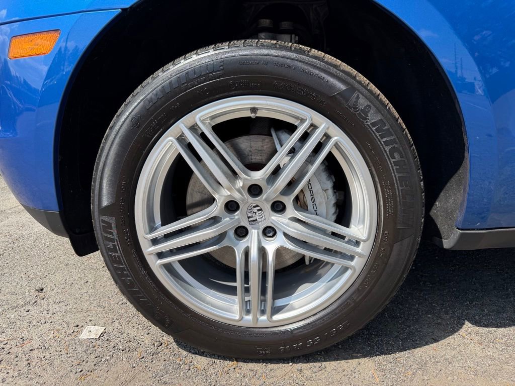 Used 2015 Porsche Macan S image 9