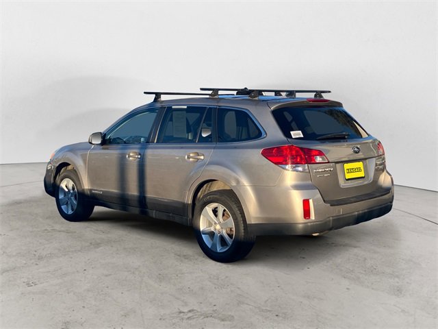 Used 2014 Subaru Outback 2.5i Premium image 3