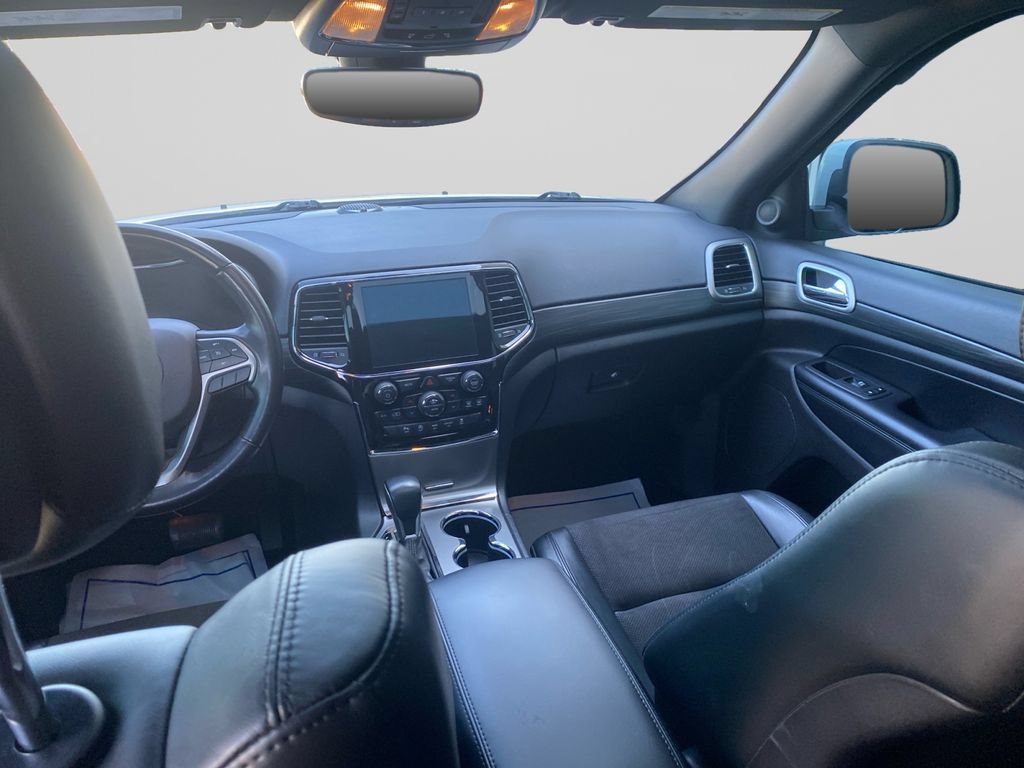 Certified 2022 Jeep Grand Cherokee Laredo X AWD/4WD image 19