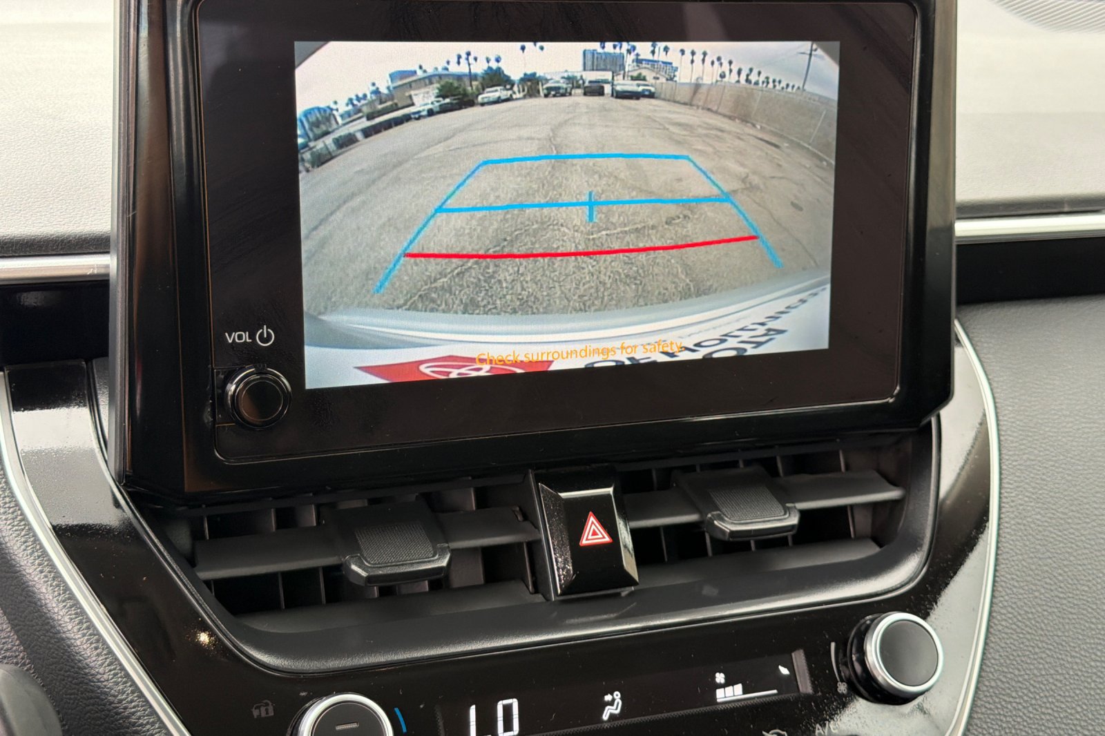 Used 2024 Toyota Corolla LE FWD image 19