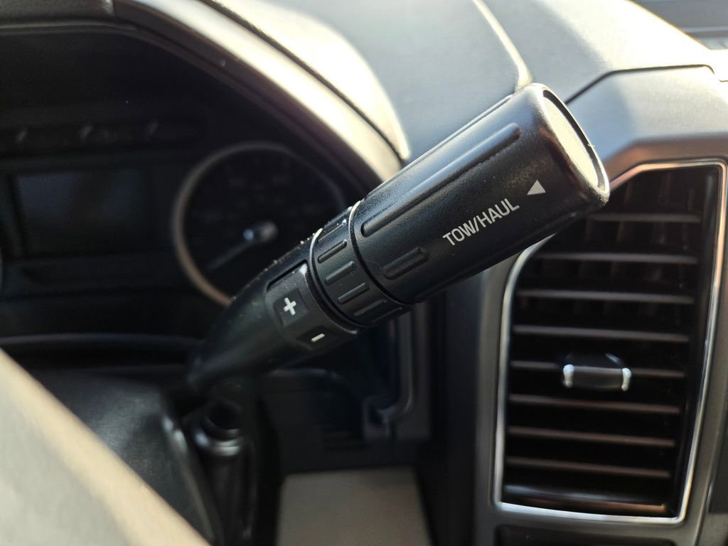 Used 2019 Ford F250 XLT w/ XLT Value Package image 17