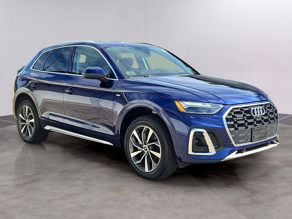 Used 2023 Audi Q5 2.0T Premium Plus w/ Premium Plus Package AWD/4WD image 3