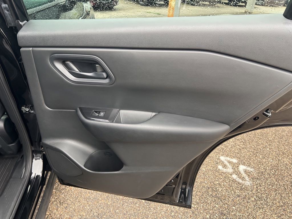 Certified 2024 Nissan Rogue S AWD/4WD image 15