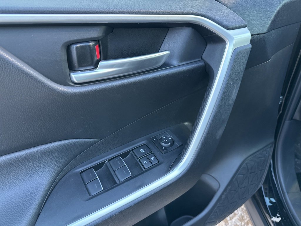 Certified 2025 Toyota RAV4 XLE image 18