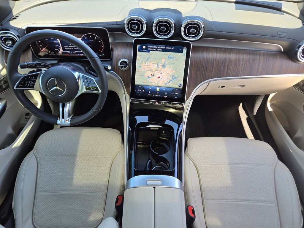 Used 2025 Mercedes-Benz GLC 300 image 34