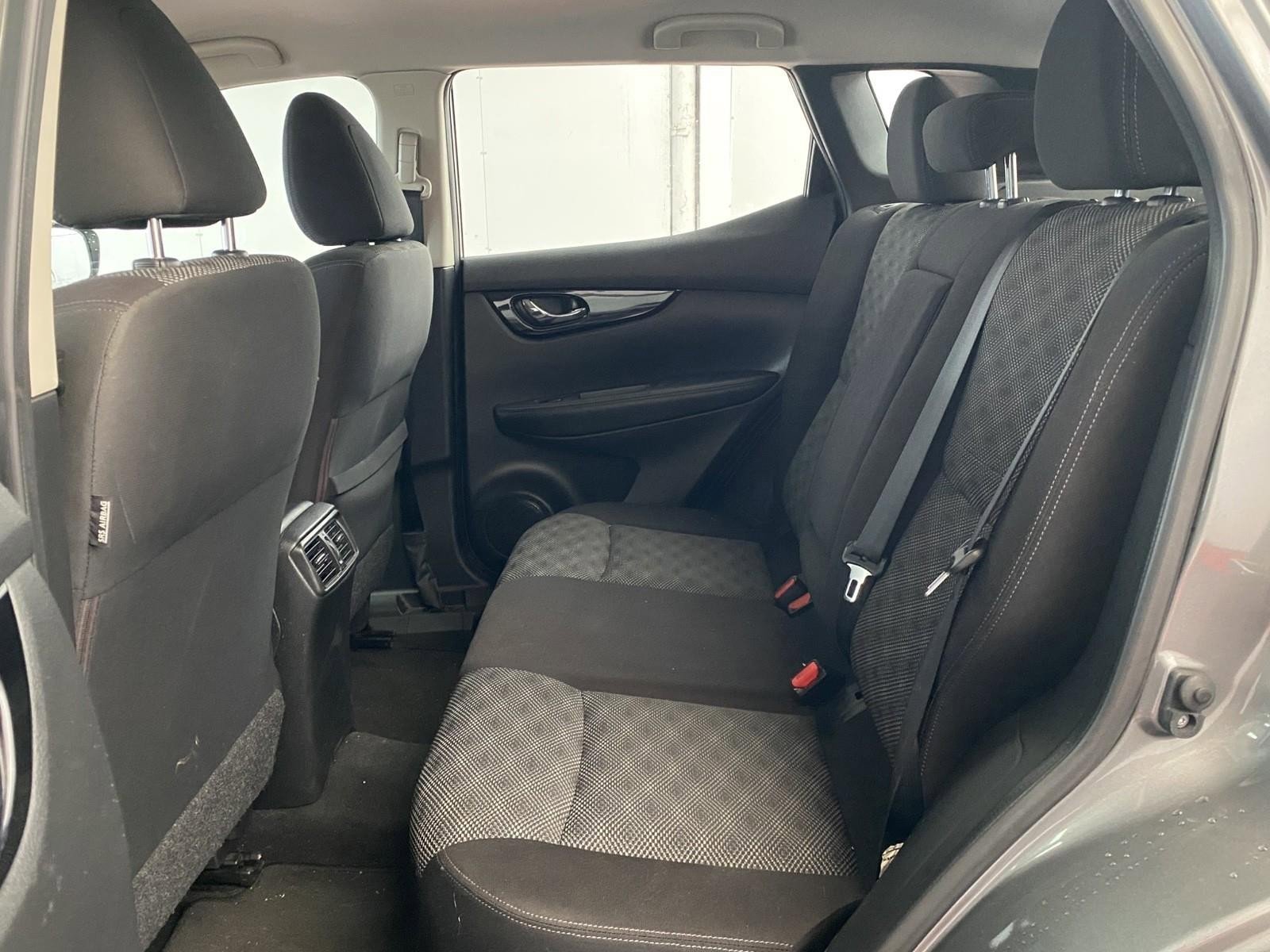 Used 2019 Nissan Rogue Sport SV w/ Technology Package image 17
