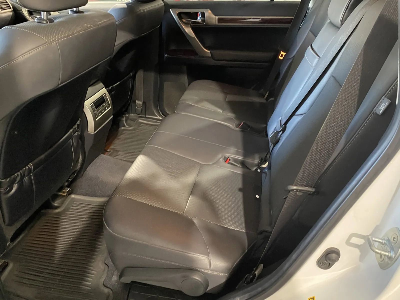 Used 2019 Lexus GX 460 Base image 8