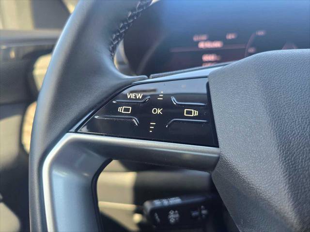 Used 2025 Audi Q5 Premium w/ Convenience Package AWD/4WD image 33