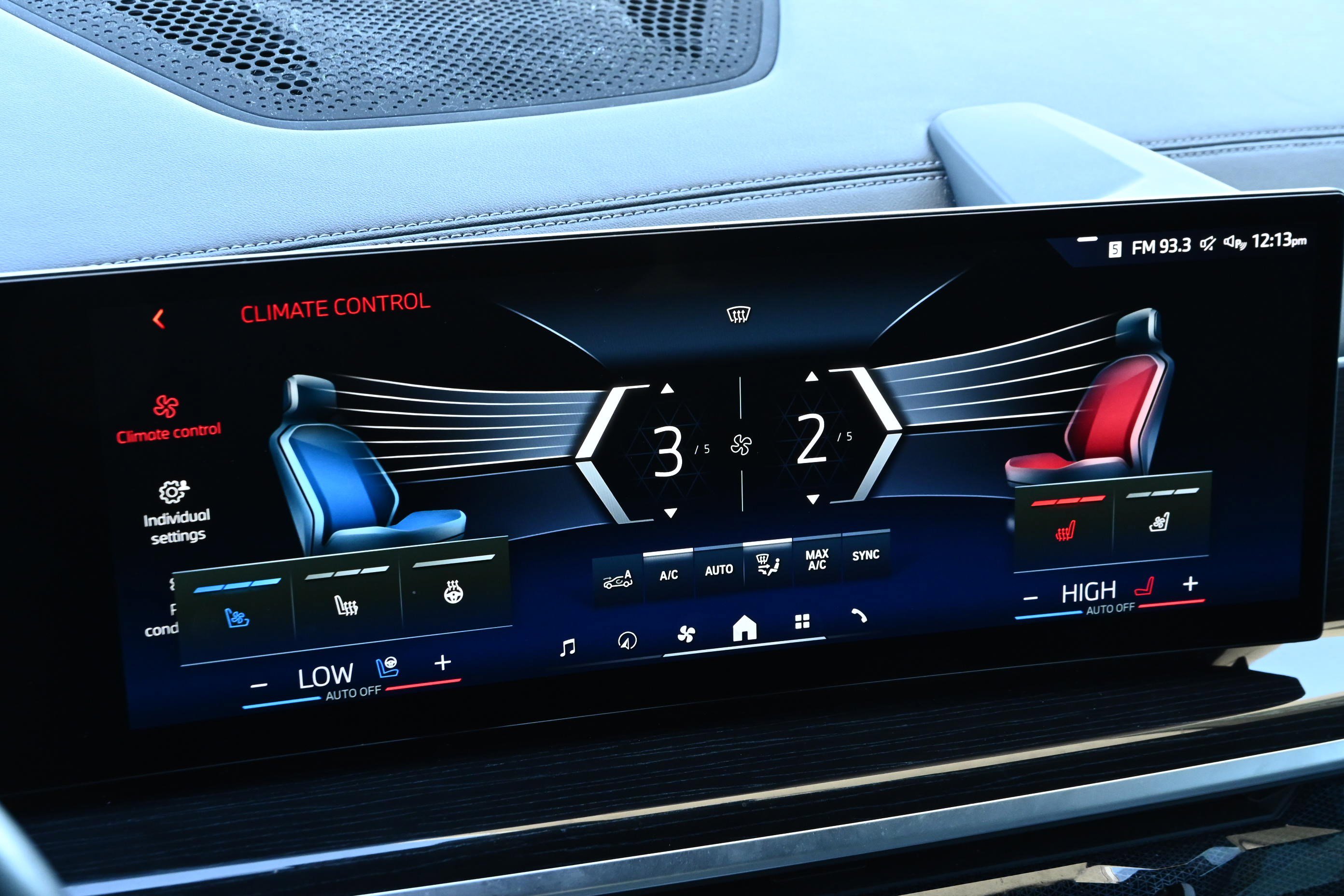 Certified 2024 BMW X7 xDrive40i w/ Executive Package image 18