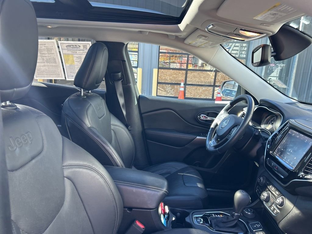 Used 2019 Jeep Cherokee Limited image 42