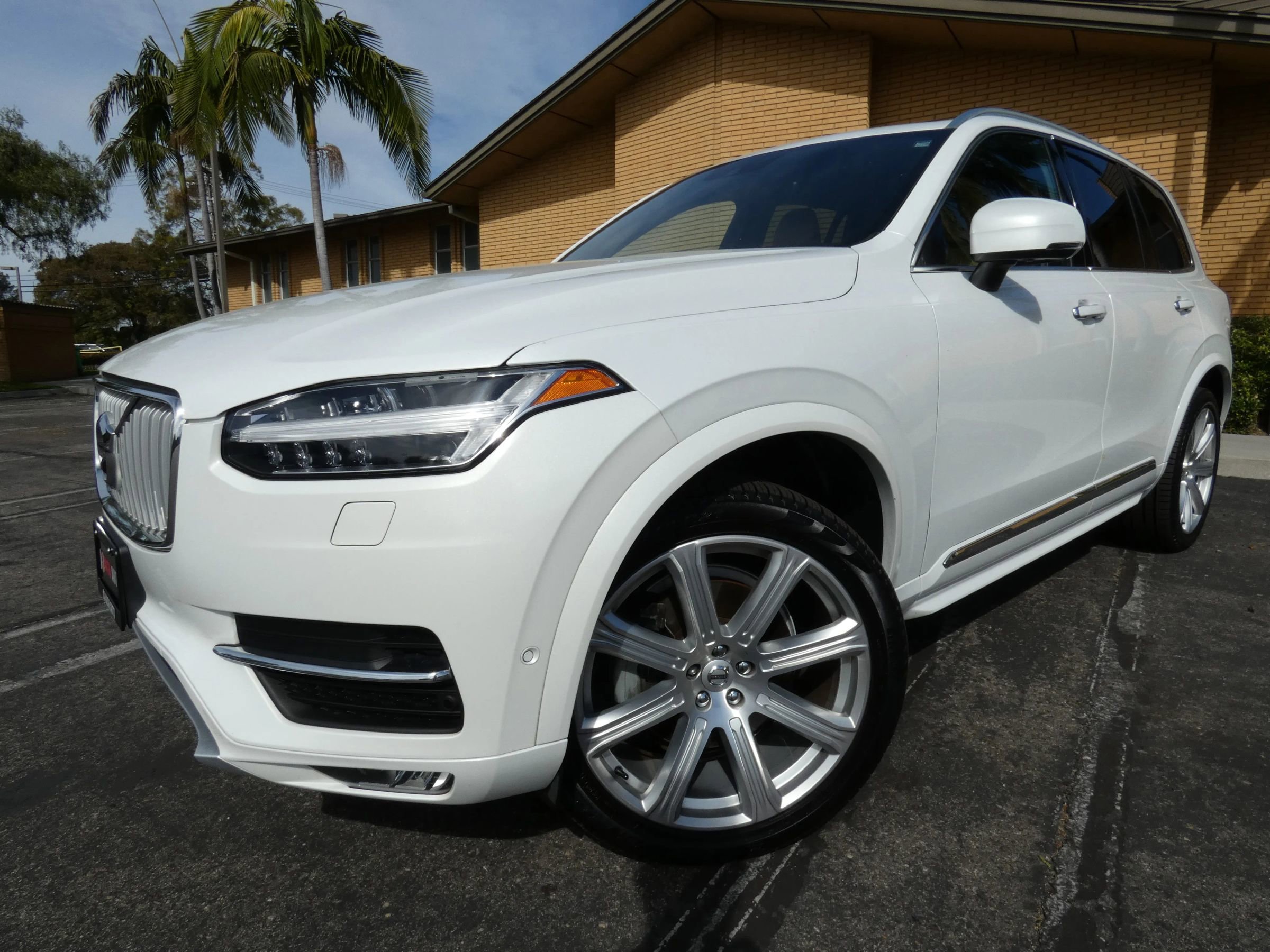 Used 2017 Volvo XC90 T6 Inscription w/ Vision Package image 19