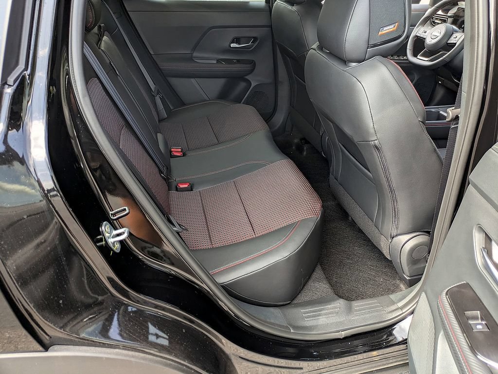 New 2025 Nissan Kicks SR w/ SR Premium Package AWD/4WD image 22