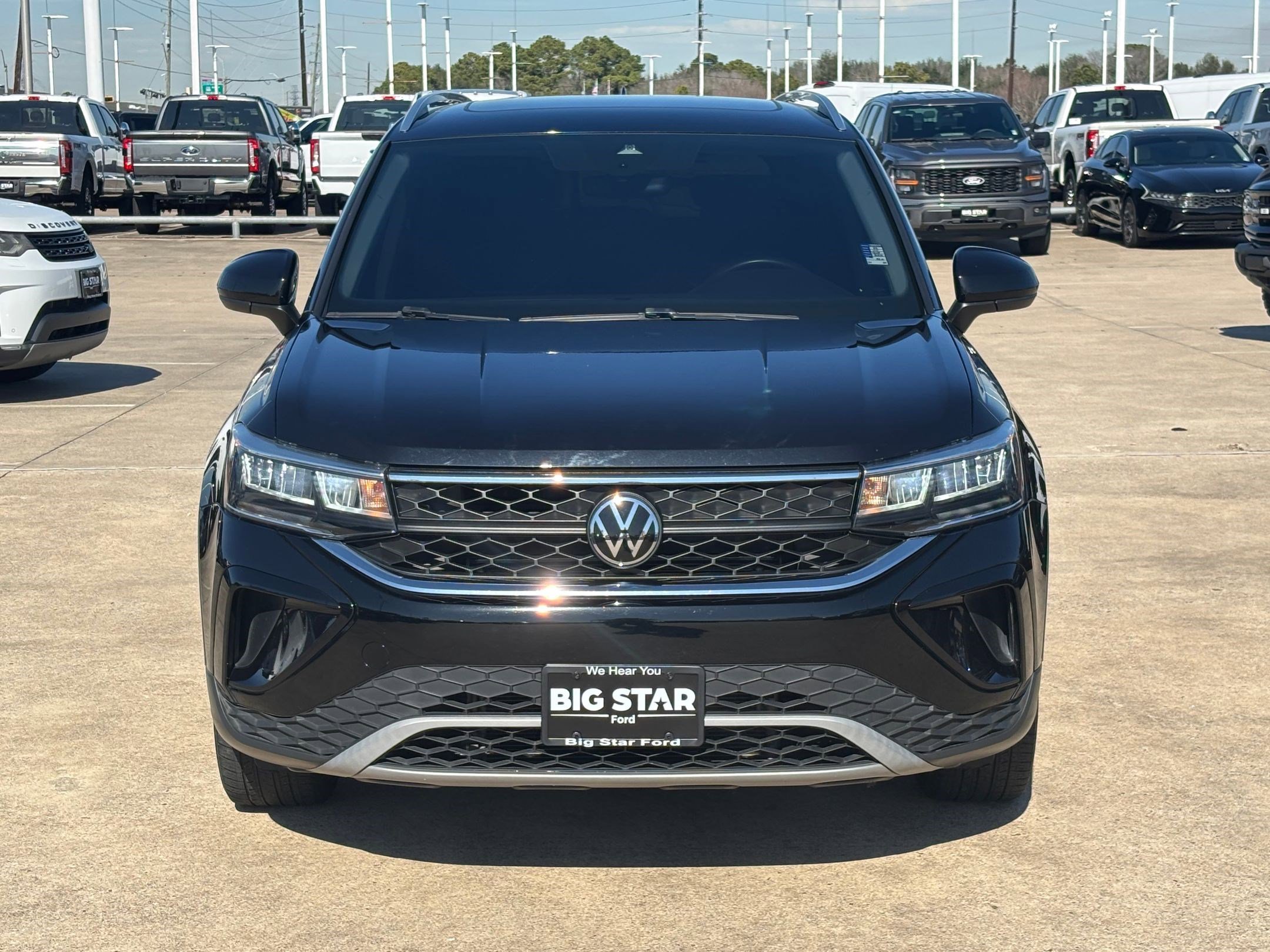 Used 2023 Volkswagen Taos SE image 9