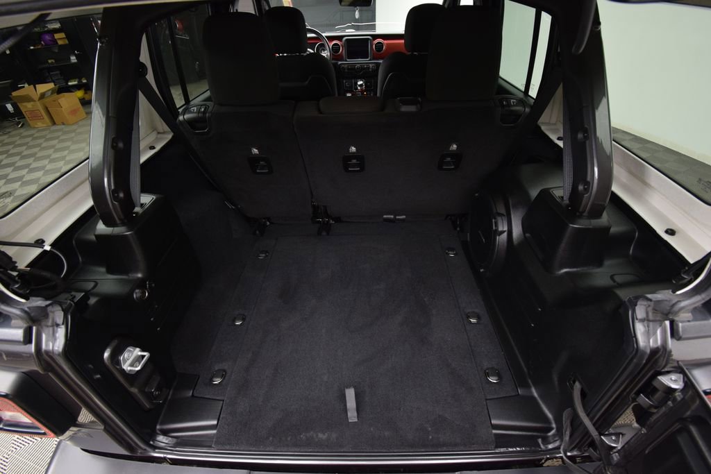 Used 2018 Jeep Wrangler Unlimited Rubicon image 30