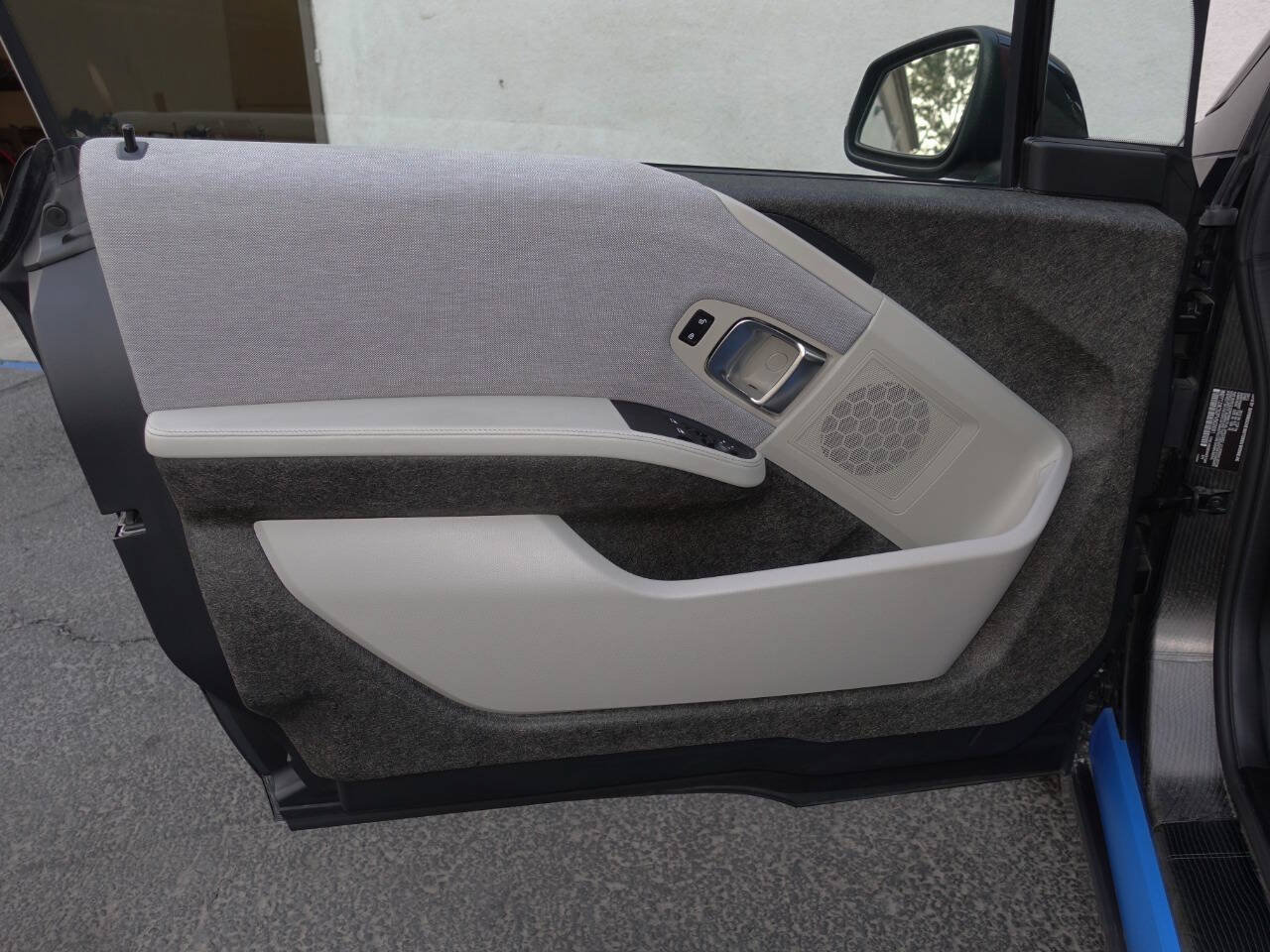 Used 2015 BMW i3 w/ Range Extender RWD image 31